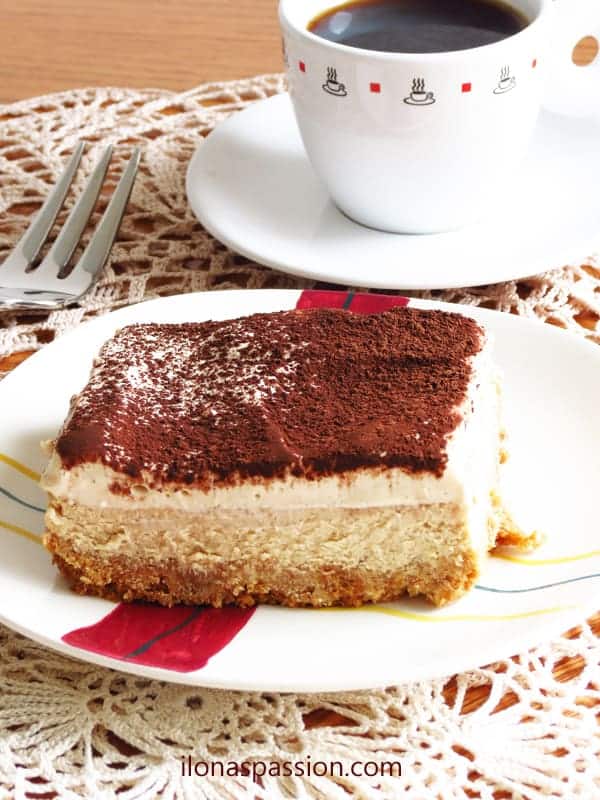 The BEST Tiramisu Cheesecake by ilonaspassion.com