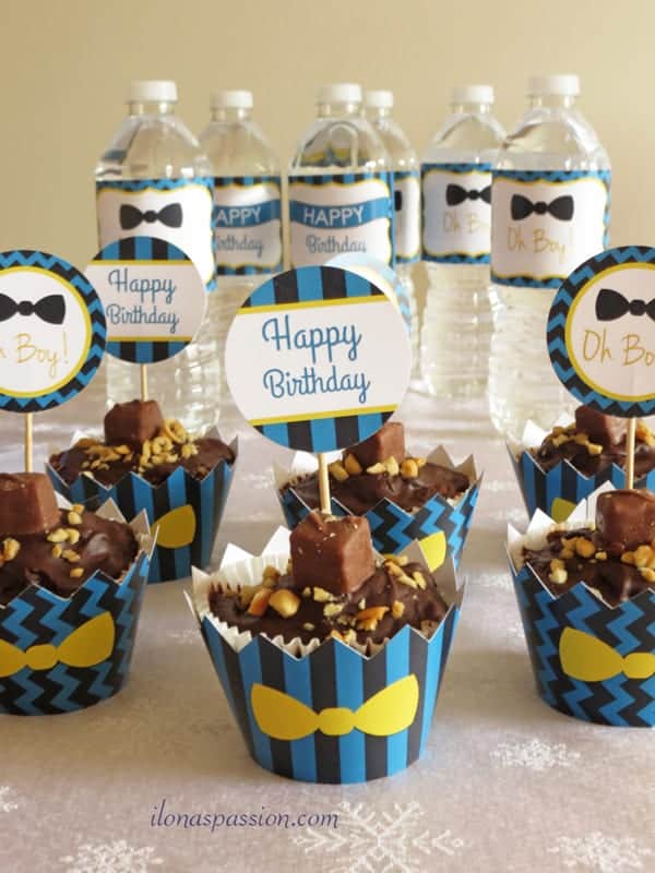 Blue Chevron Bow Tie Birthday Party - Blue chevron bow tie birthday party for boys. Printable party decorations chevron bow tie party theme with blue stripes and yellow bow tie for little man by ilonaspassion.com I @ilonaspassion