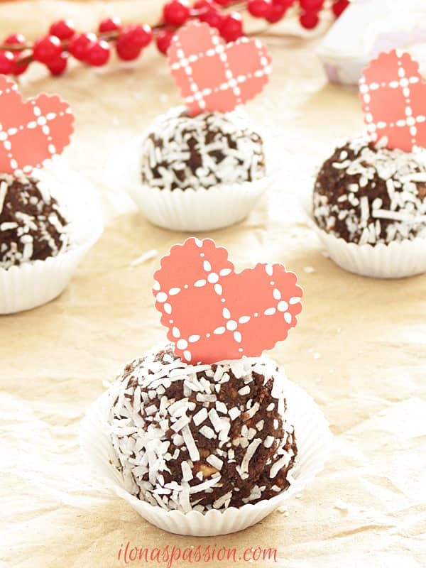 Chocolate Truffles Recipe + Gift Idea for Valentine's Day by ilonaspassion.com