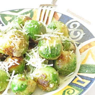 Buttery Parmesan Brussel Sprouts by ilonaspassion.com