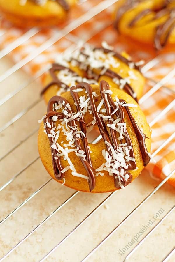 Butternut Squash Coconut Donuts - Kid-friendly moist coconut mini donuts recipe made with butternut squash and drizzled with chocolate. Great recipe for Brunch! ilonaspassion.com I @ilonaspassion