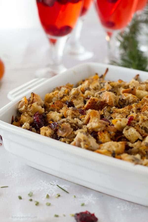 Baked stuffing casserole dish made with veggies without meat by ilonaspassion.com I @ilonaspassion