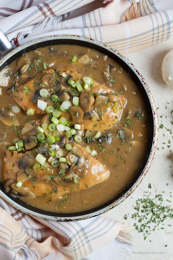 Poultry breast meal cut in halves and cooked in one pot, served with mushroom sauce.